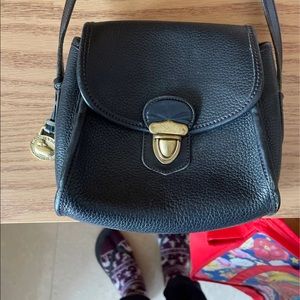 🚫SOLD🚫 Vintage Dooney & Bourke Black Crossbody